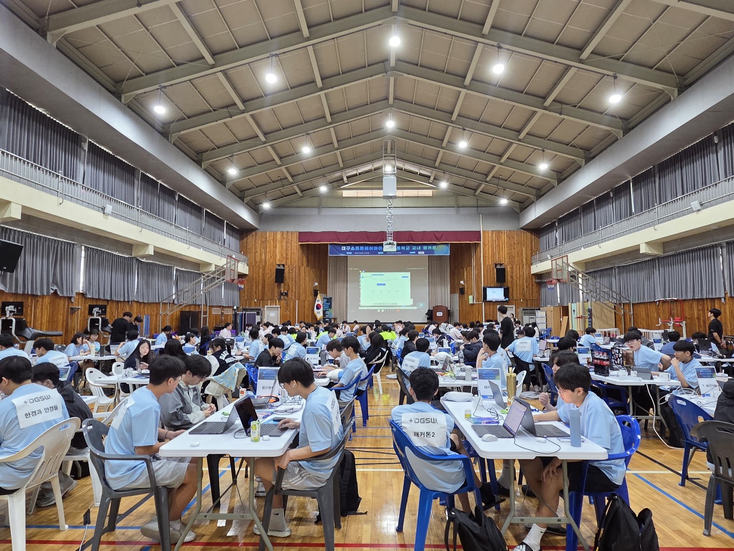교내 노벨엔지니어링 해커톤 이미지