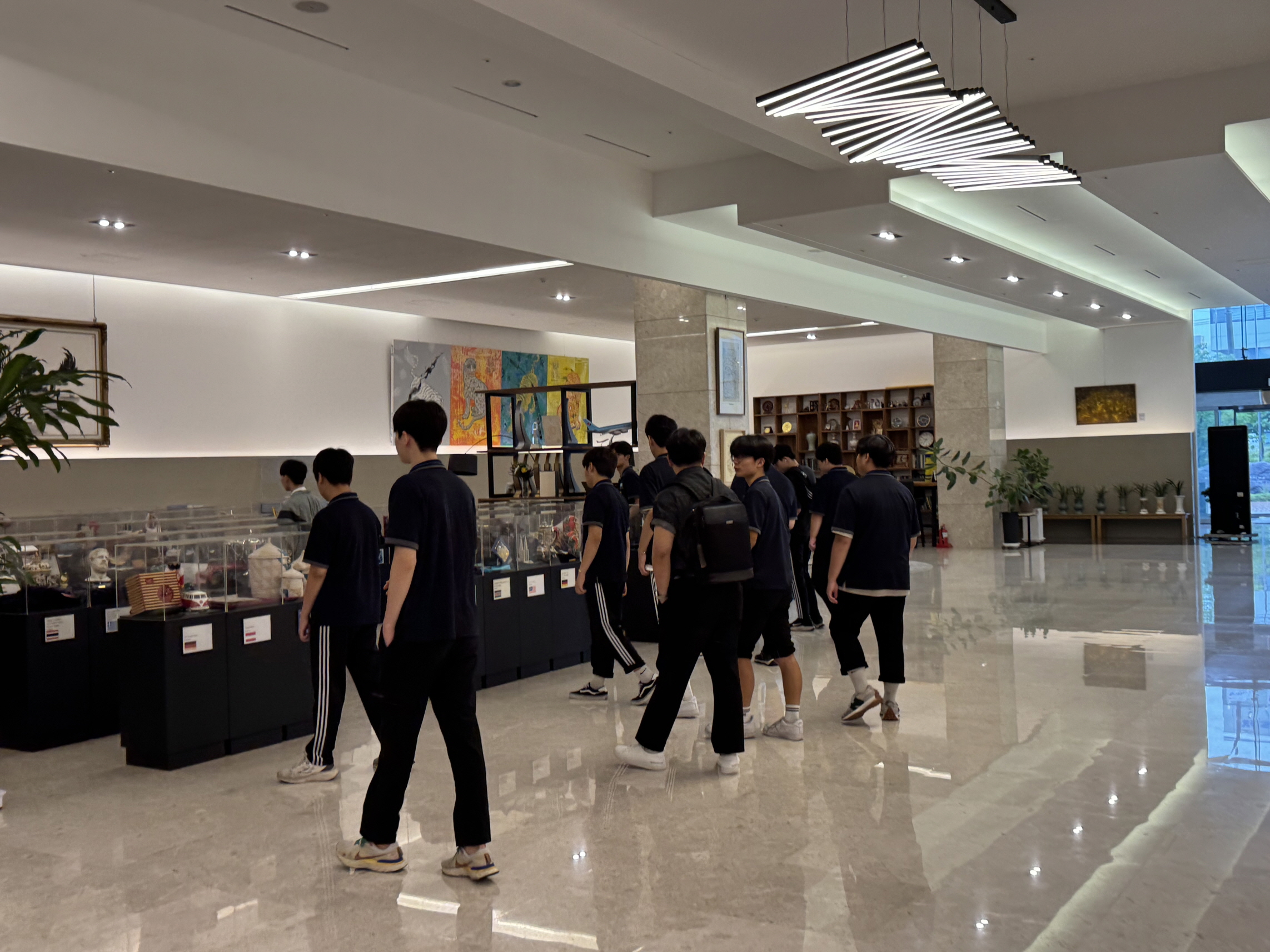 기업 탐방 프로그램 중인 이미지