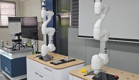 첨단장비 이미지