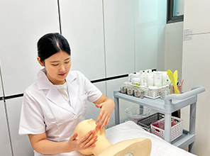 헤어 미용 실습(뷰티코데네이션과) 이미지