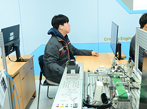 협동로봇 조작 실습(M-로보틱스과) 이미지