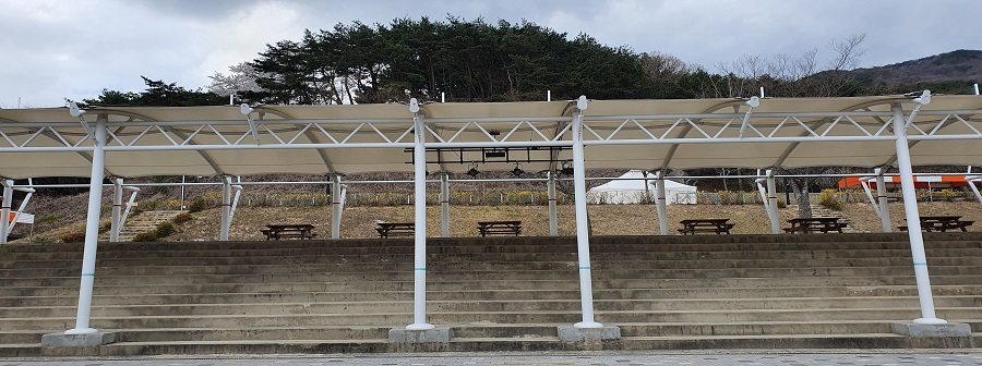 태백 야영지 운동장 스탠드 이미지